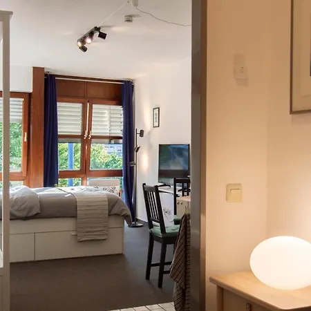Apartment Zentrale Ruhige Mit Parkplatz *