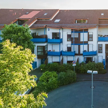 Zentrale Ruhige Mit Parkplatz Apartment