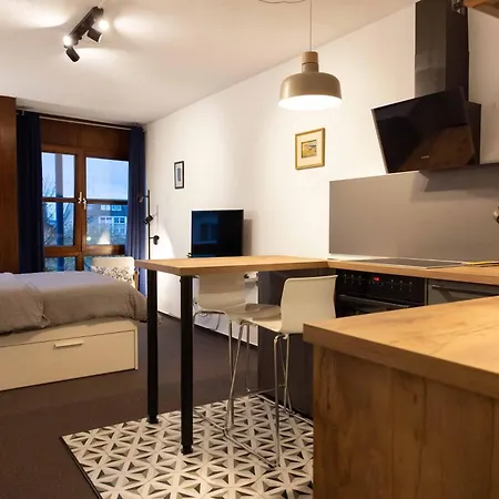 Zentrale Ruhige Mit Parkplatz * Paderborn